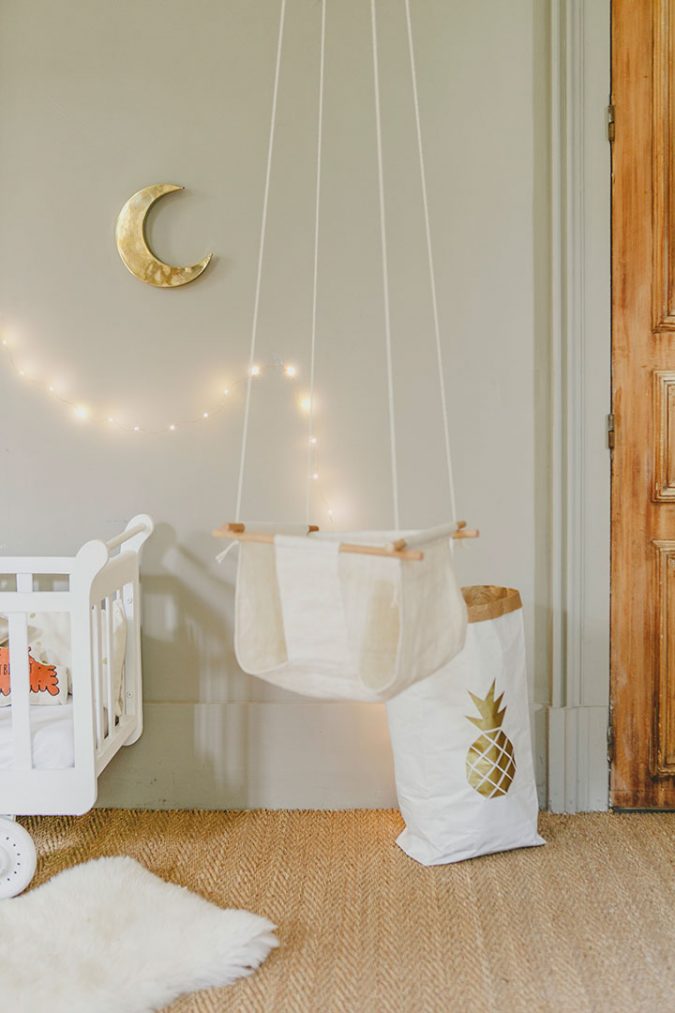 Babykamer met mooie kleuren, materialen en meubels