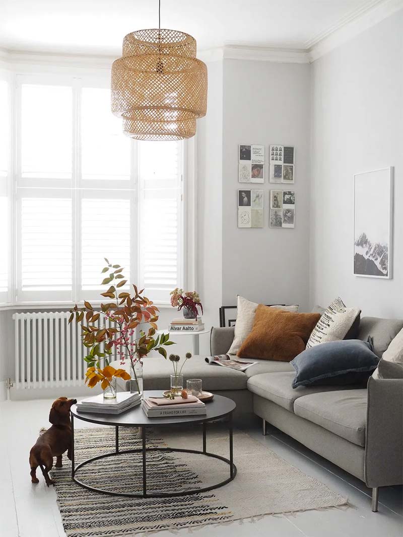 Hanglamp boven salontafel | Inrichting-huis.com
