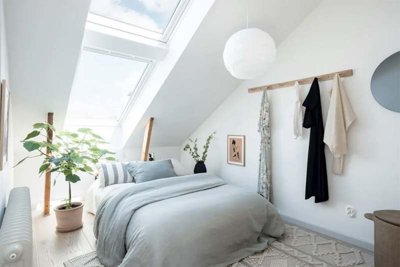 bevel Pelgrim envelop Kleine zolder slaapkamer met schuin dak | Inrichting-huis.com