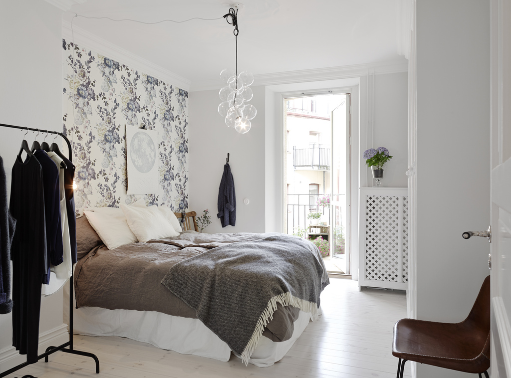 Slaapkamer bloemen behang | Inrichting-huis.com
