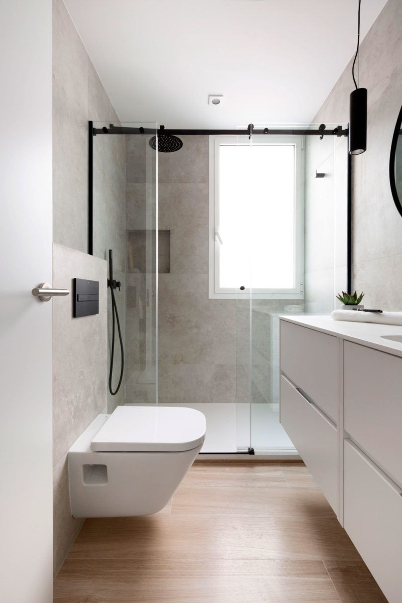 rijk Verwijdering Harmonie Strakke moderne kleine badkamer met nog geen 5m2! | Inrichting-huis.com %